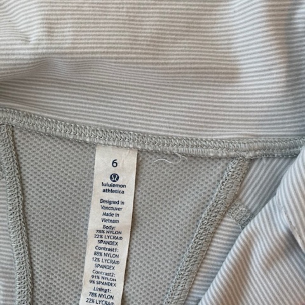 Lululemon Half Zip Pullover - Picture 5 of 5